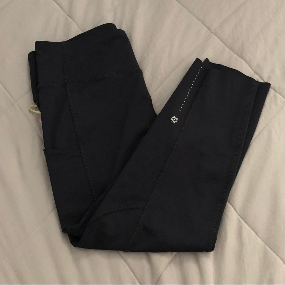 Tangerine Cropped Gray Reflective Leggings